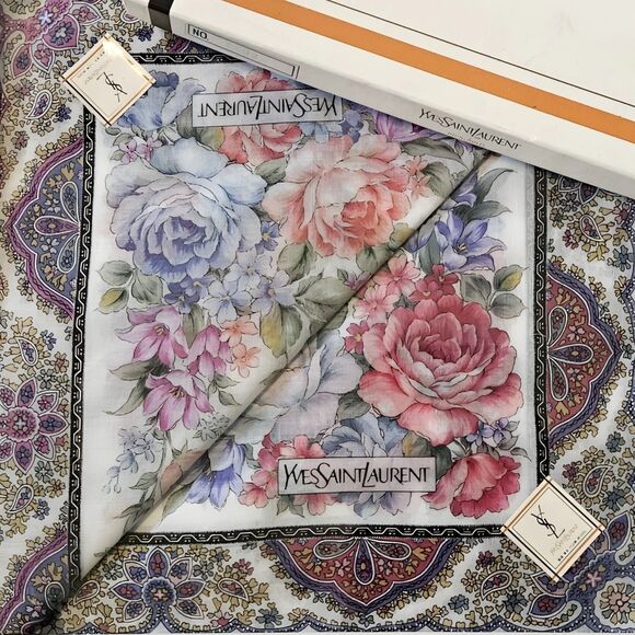 Yves Saint Laurent (Exclusive) NEW Floral Print Vintage 1980s Handkerchief Set - Picture 2 of 8